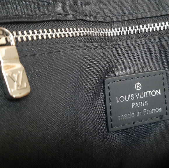 Louis Vuitton Messenger Monogram Eclipse Voyage PM - Picture 11 of 16